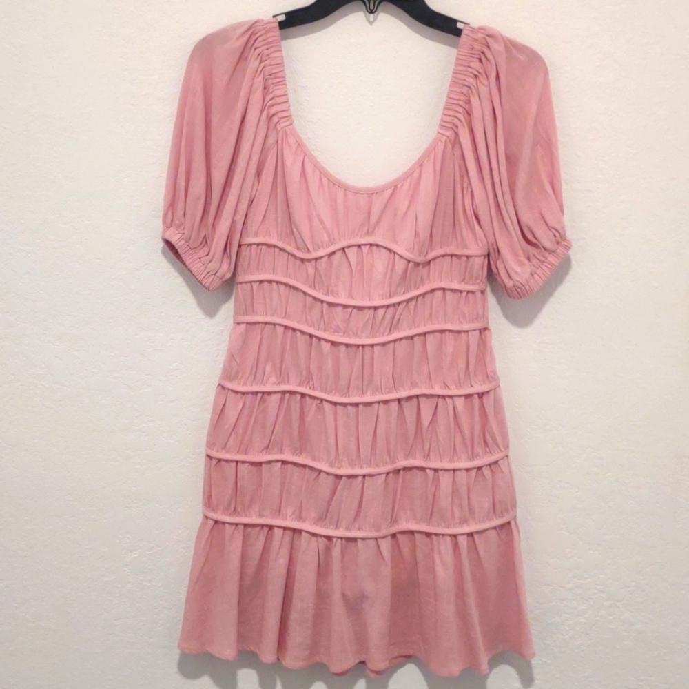 NWT Lucca Dress Size Medium, Pink